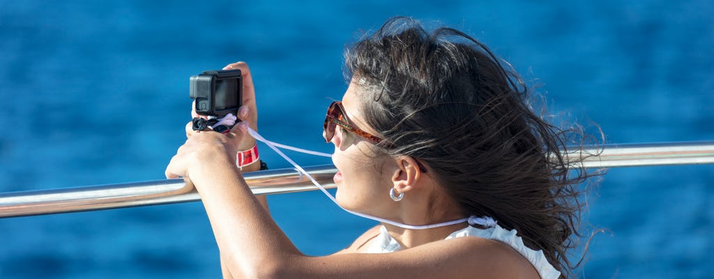 how to take photos to sell your catamaran